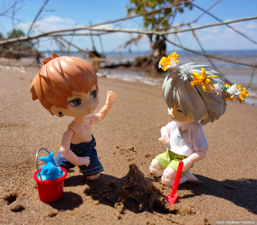 Вещички и интерьер для nendroid, obitsu11 и прочих маленьких куколок (фото 3)