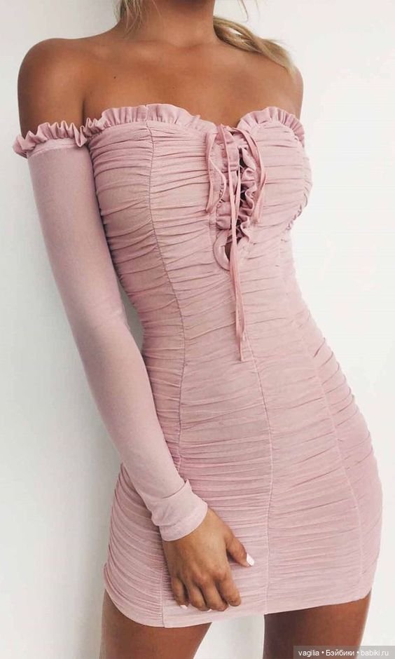 Летнее платье для стройняшек