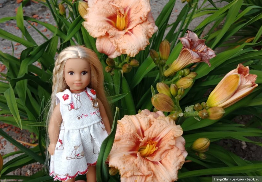 Прогулка Лусианы и Джулии в Ботаническом саду Петербурга (фото 5)