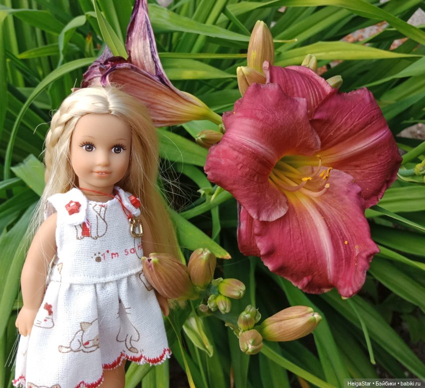 Прогулка Лусианы и Джулии в Ботаническом саду Петербурга