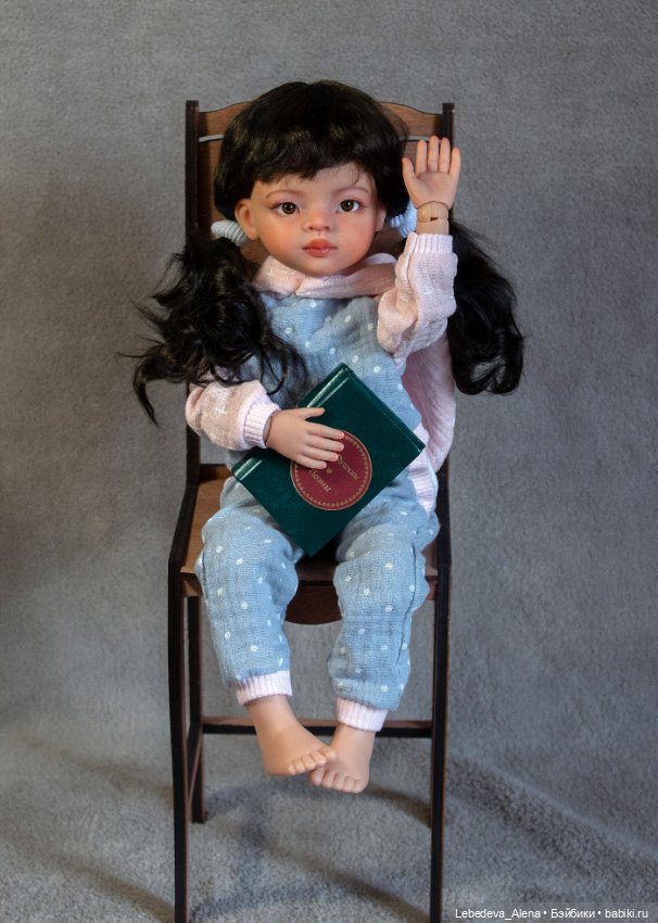 Небольшой фотосет Лиу — ООАК Paola Reina (Паола Рейна) и испанских кукол: перерисовка (фото 3)