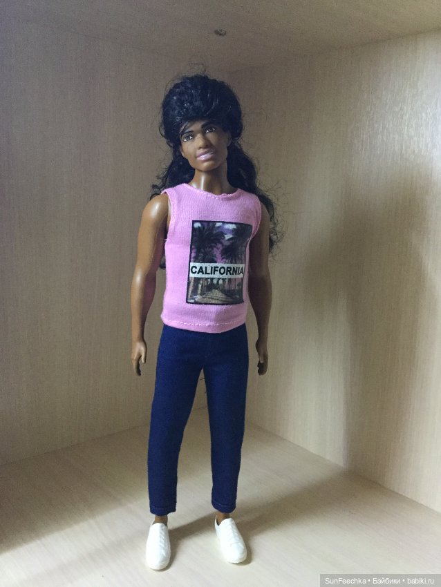 Изменение образа парня из Кена фашионистас в красивого, знойного Антонио