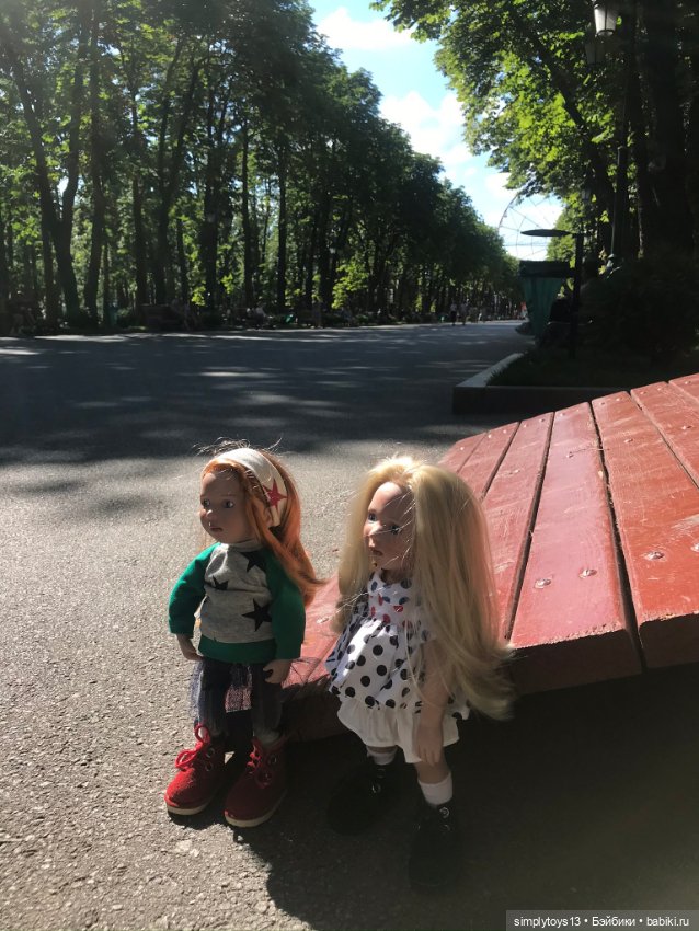 Как близняшки шалить ходили