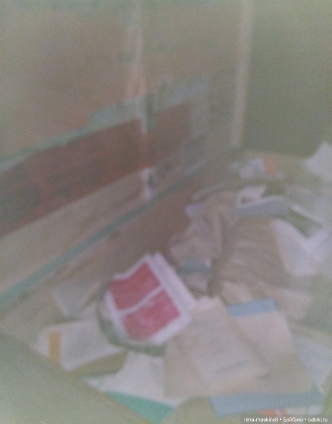 Темный, темный чердак, где много-много сундуков