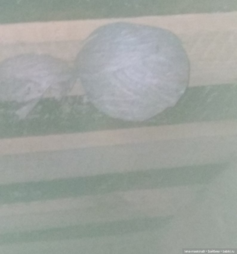 Темный, темный чердак, где много-много сундуков