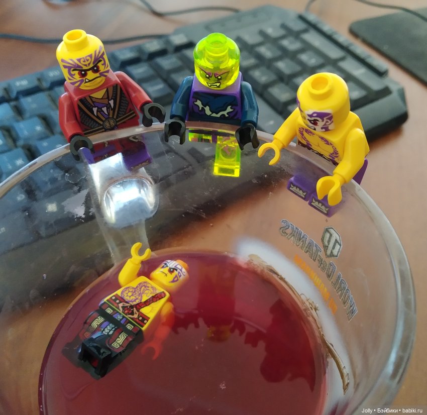 Карманные байкеры, банда и компот (фото 5)