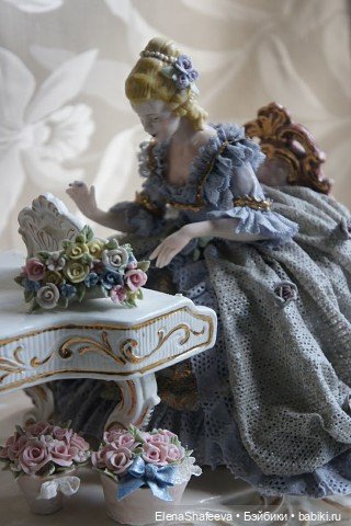 Изящный кружевной фарфор и статуэтки "кружевницы" (фото 10)
