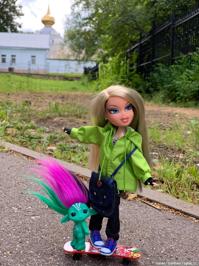 Братц. Скейтбордистка и К. Фото