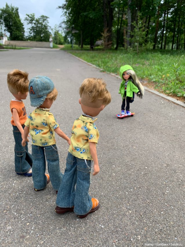 Братц. Скейтбордистка и К. Фото