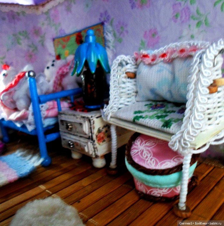 Домик — Авторские игрушки из разных материалов: синельная проволока (фото 5)