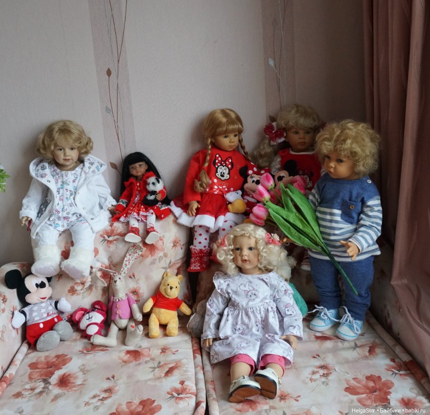 Коллекция кукол в наследство?