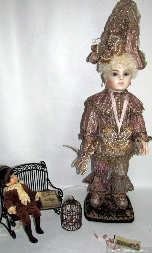 Пьем валерианку, если мы поклонники антикварных кукол