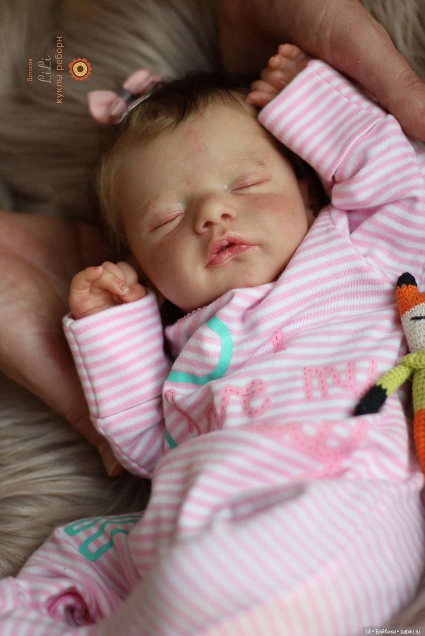 Нарядная малышка из молда Sam