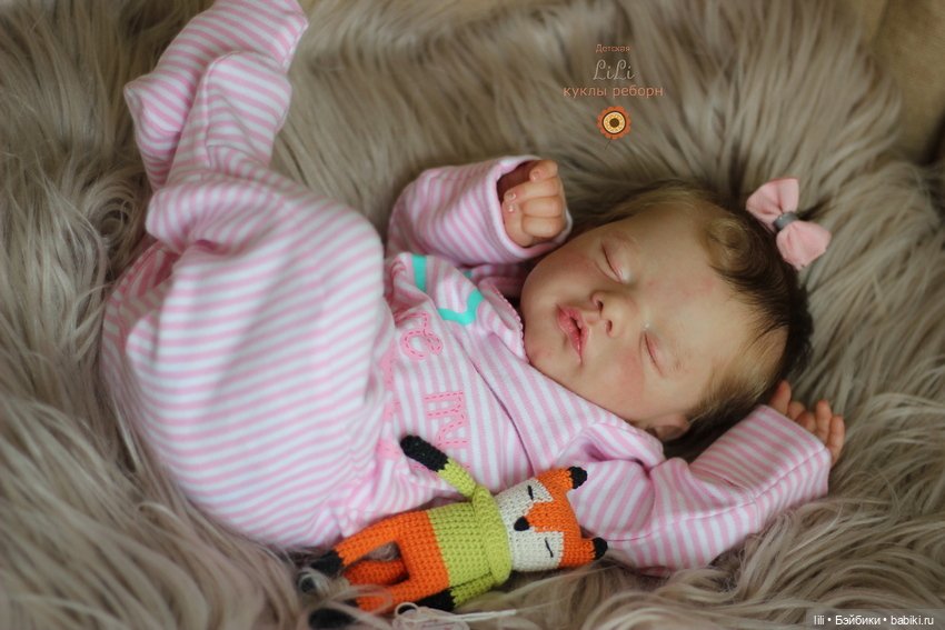 Нарядная малышка из молда Sam