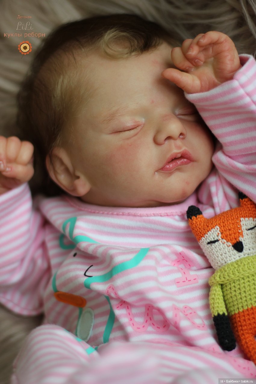 Нарядная малышка из молда Sam