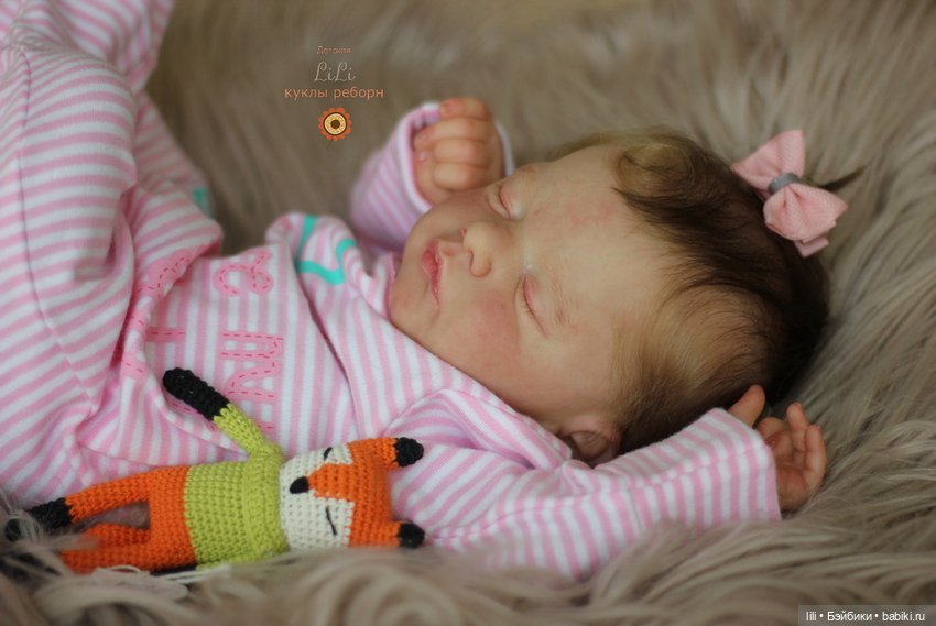 Нарядная малышка из молда Sam