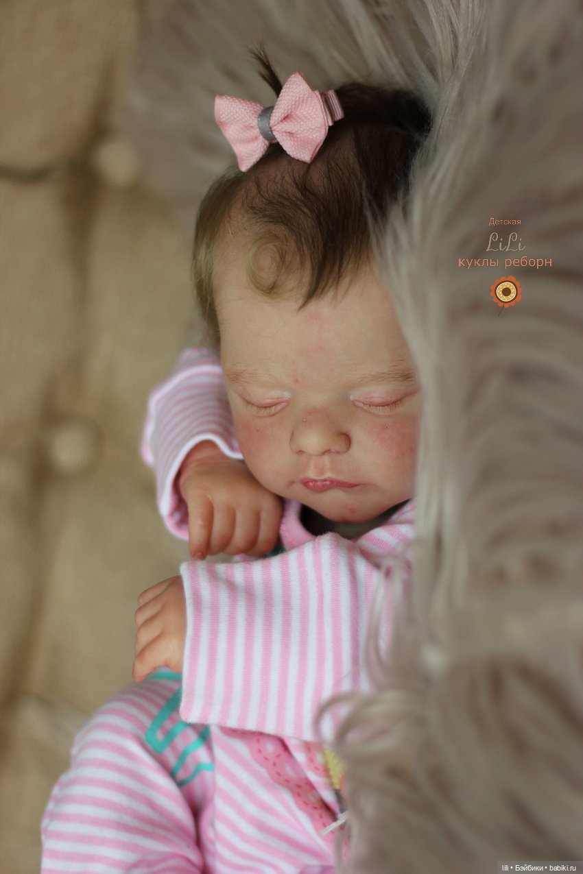 Нарядная малышка из молда Sam