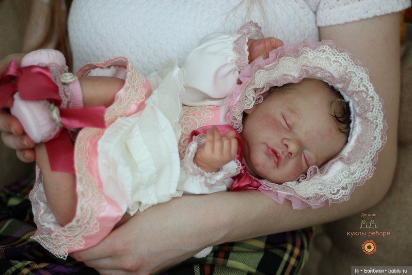 Нарядная малышка из молда Sam