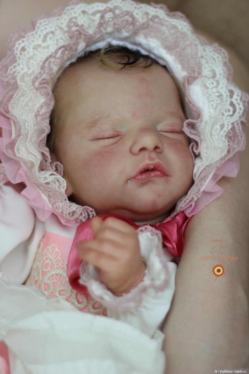 Нарядная малышка из молда Sam