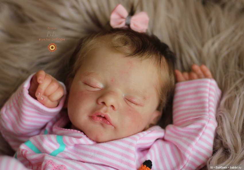 Нарядная малышка из молда Sam