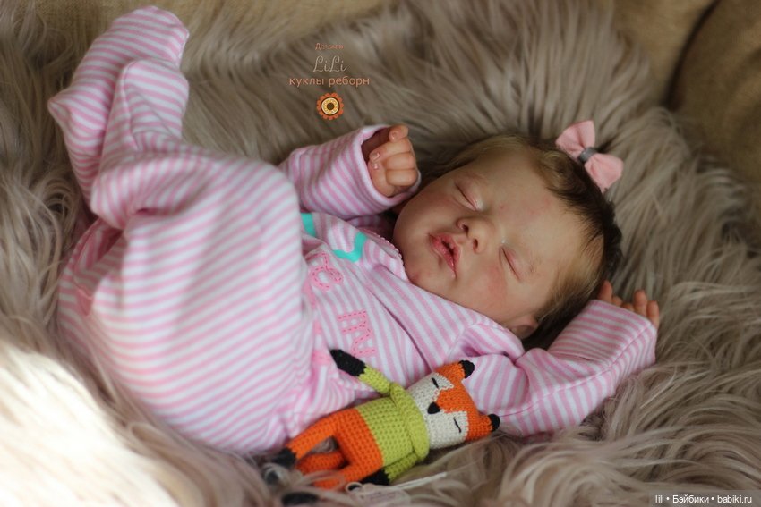 Нарядная малышка из молда Sam