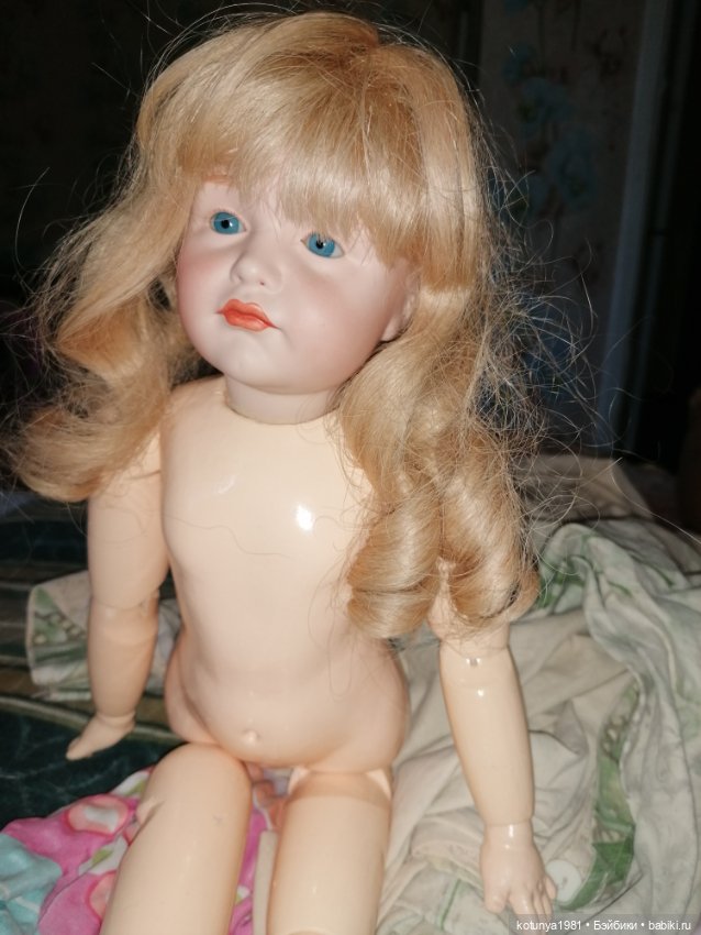 Помогите распознать куколку антикварную (фото 2)