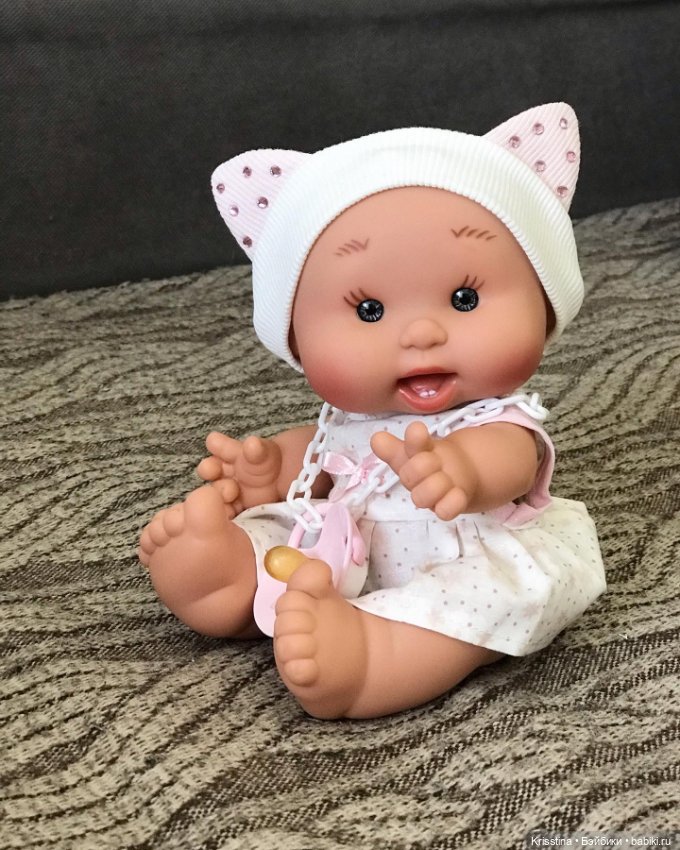 Любимки — Куклы Nines d'Onil (Нинес): Миа (Mia)