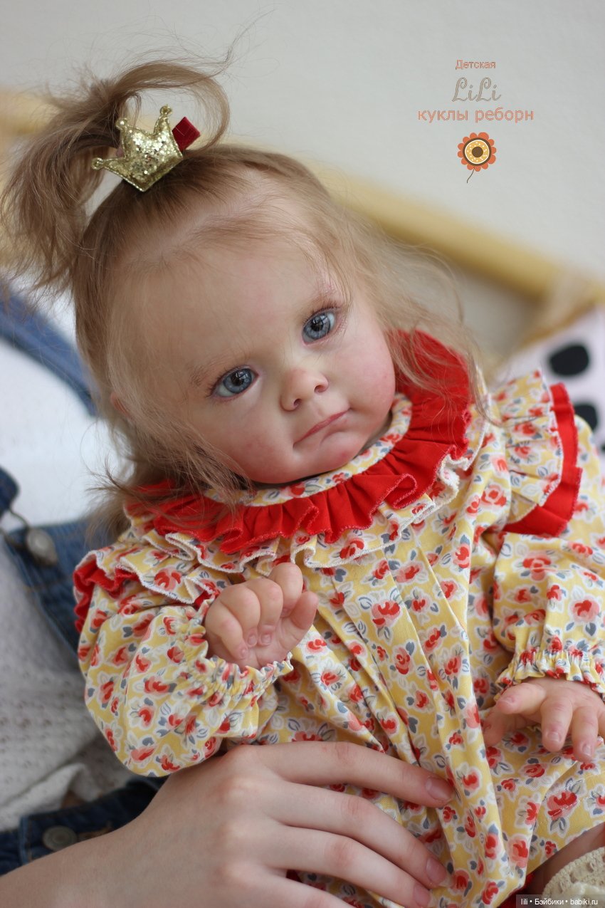 Малышка Мегги в красивом наряде (фото 9)
