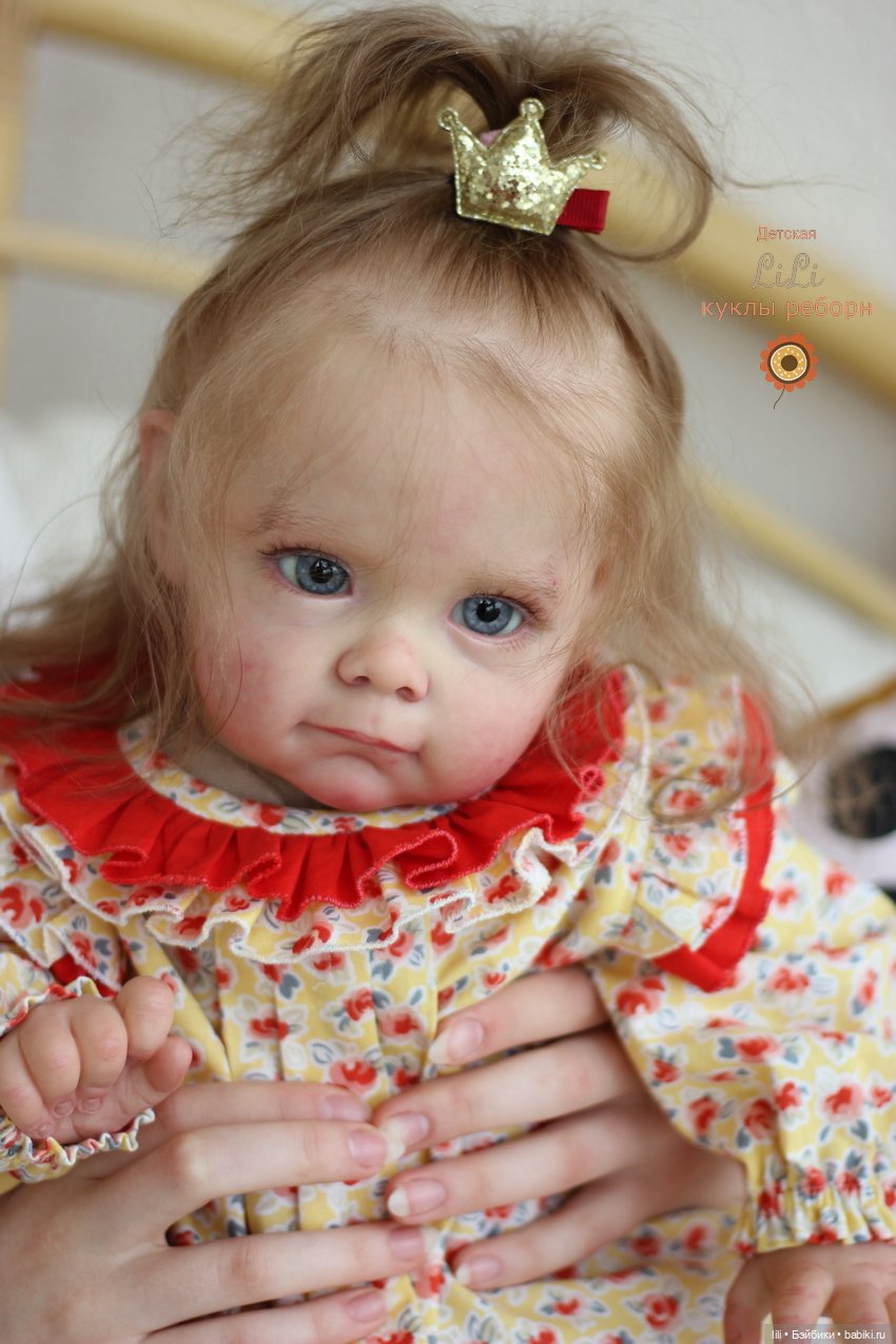 Малышка Мегги в красивом наряде (фото 5)