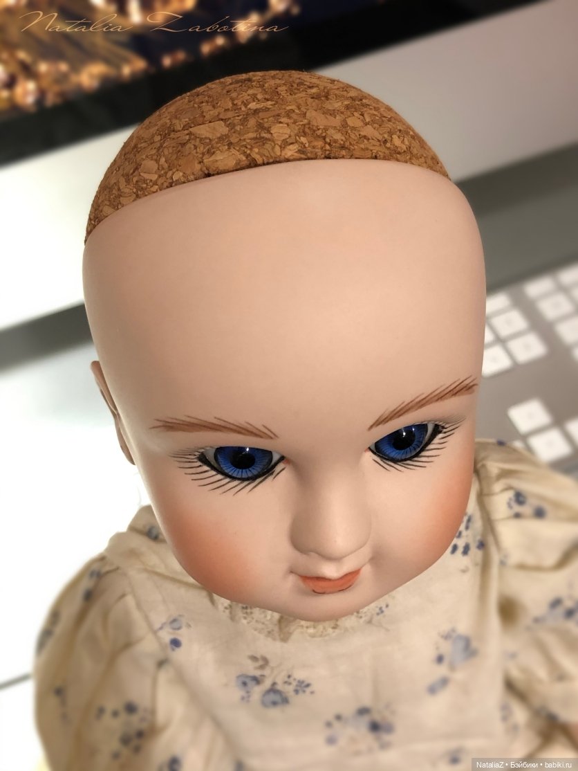 Пейт из пробки под парик — Реставрация антикварных кукол: ремонт фарфора