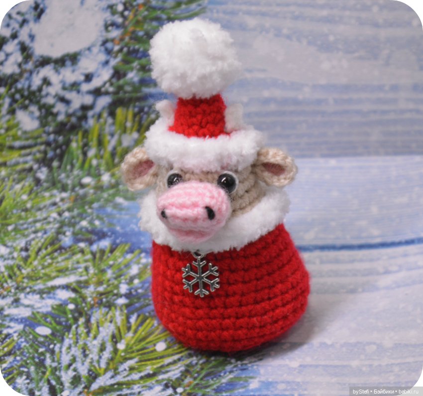 Новогодний бычок Санта — Вязаные игрушки и амигуруми: крючком (фото 2)