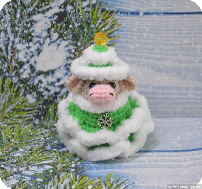 Новогодняя коровушка/бычок в костюме ёлочки. Символ 2021