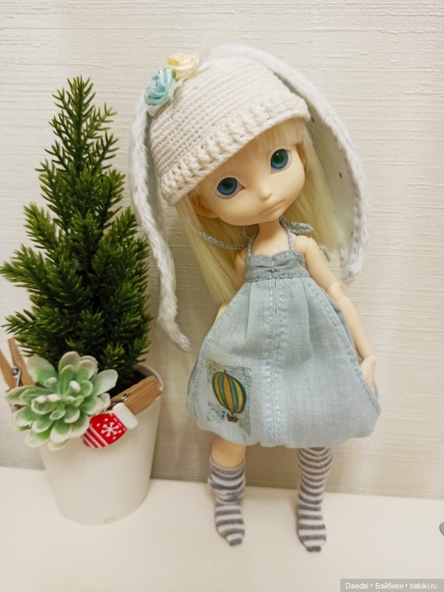 Моя маленькая Алиса. Начали наряжаться