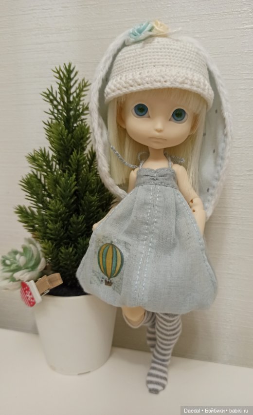 Моя маленькая Алиса. Начали наряжаться (фото 2)