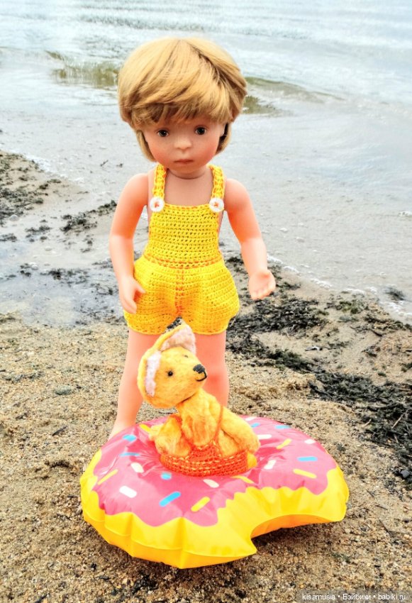 Алёша и лисёнок на пляже — Куклы Kathe Kruse (Кате/Кэте Крузе): фото