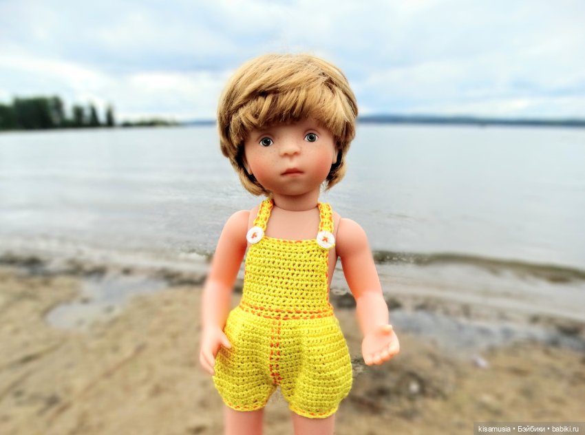 Алёша и лисёнок на пляже — Куклы Kathe Kruse (Кате/Кэте Крузе): фото