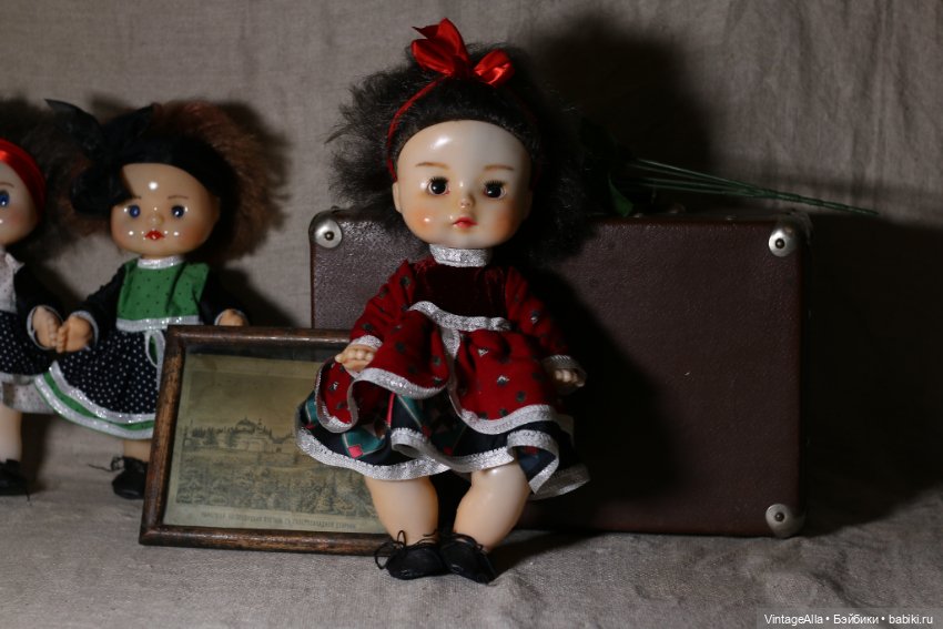 Три шатенки вечерком — Советские винтажные куклы (СССР): Ленигрушка (фото 8)