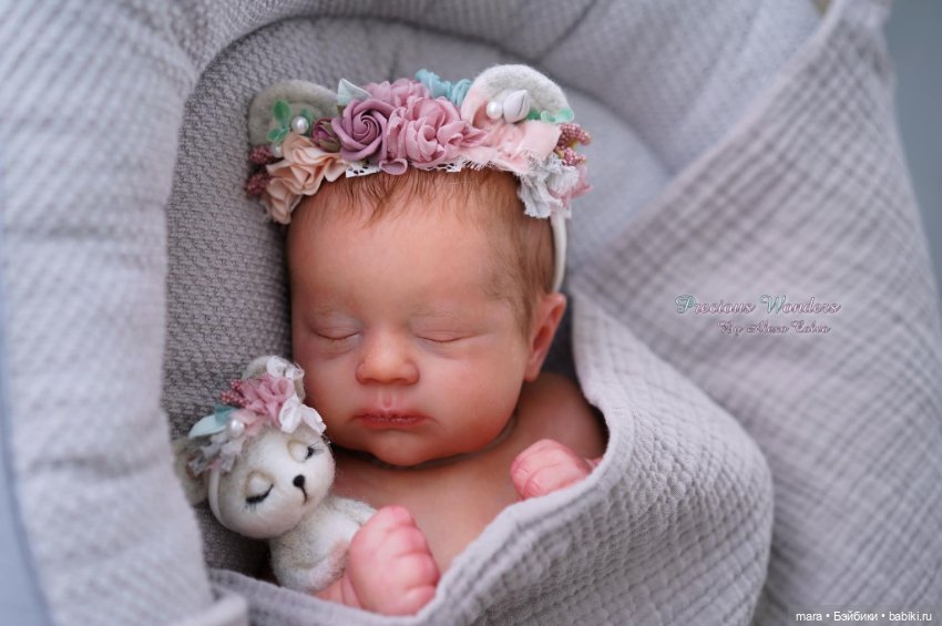 August скульптора Dawn Murray McLeod, автор прототипа Alexa Calvo (фото 4)