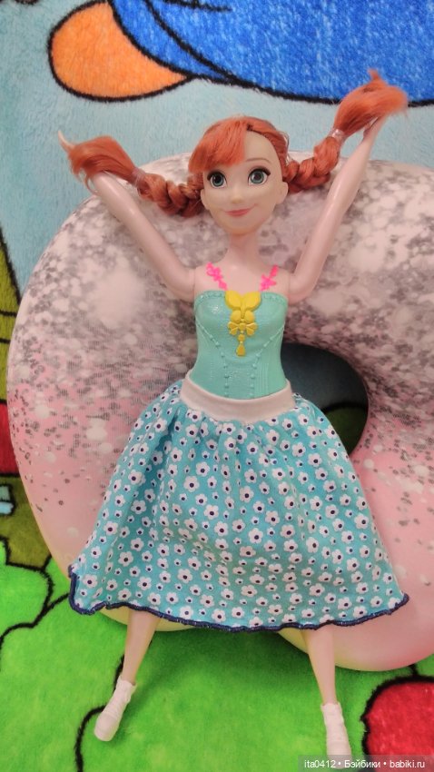 Самый лучший подарок - это книга... или кукла… Кукла Анна из «Холодного сердца»