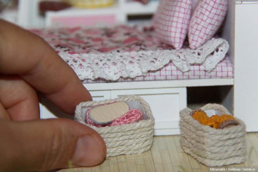 Комнатка для Эмилии — Кукольная миниатюра своими руками: еда