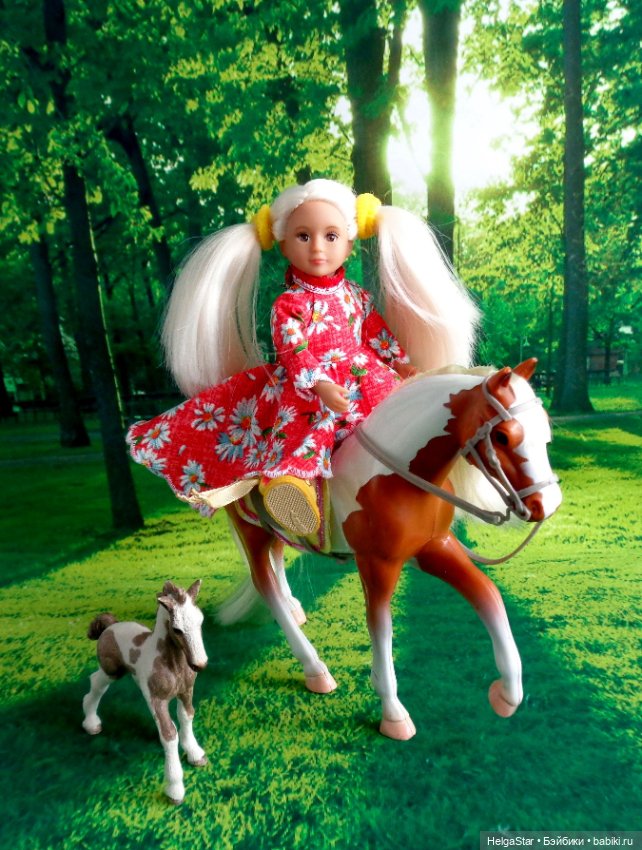 Прогулки на лошадках для маленьких девочек Лори и АГ