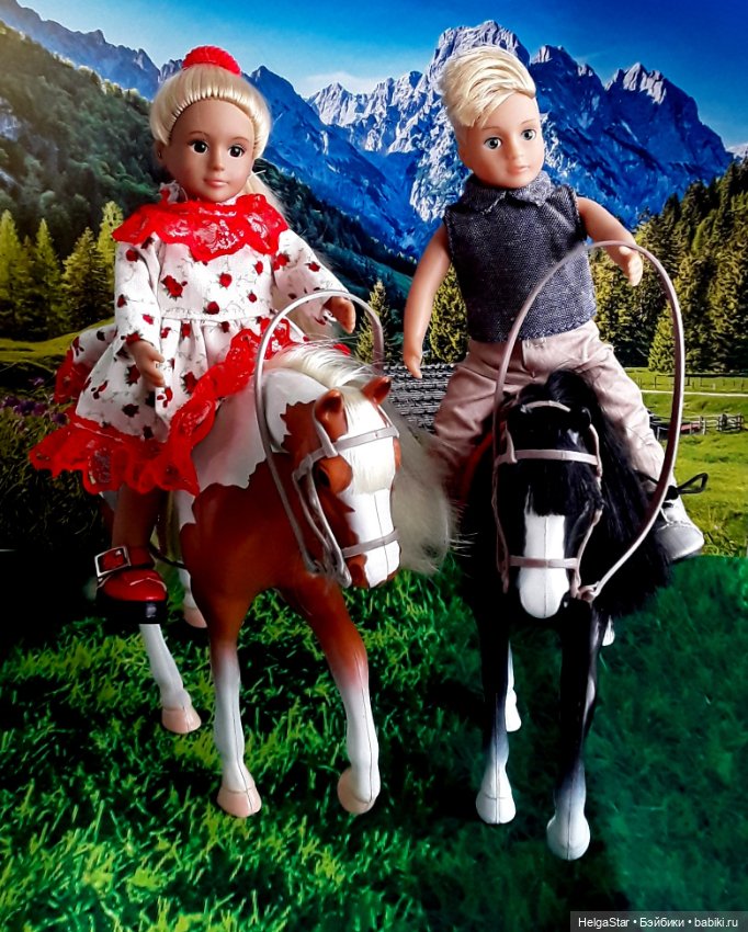 Прогулки на лошадках для маленьких девочек Лори и АГ