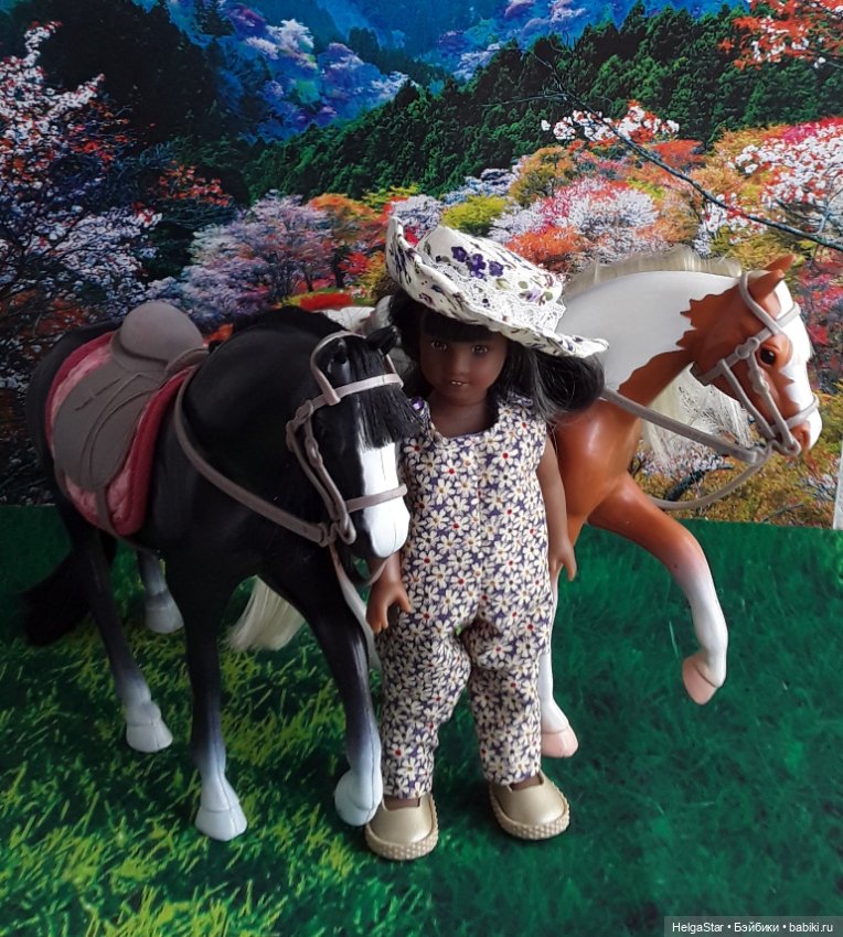 Прогулки на лошадках для маленьких девочек Лори и АГ