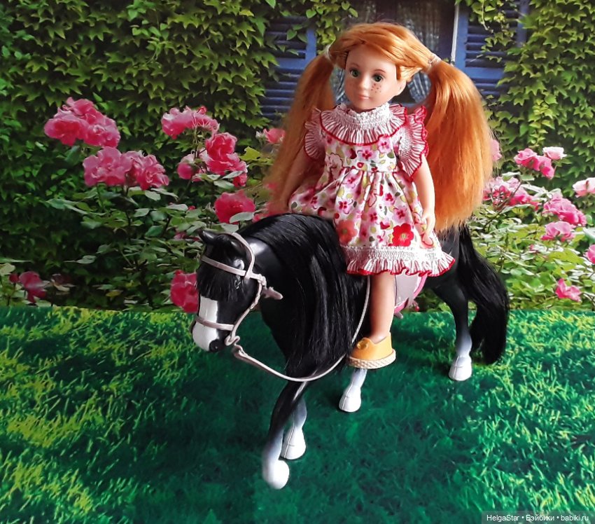 Прогулки на лошадках для маленьких девочек Лори и АГ