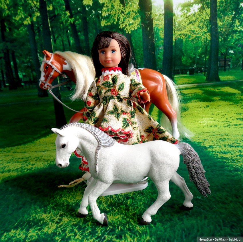 Прогулки на лошадках для маленьких девочек Лори и АГ