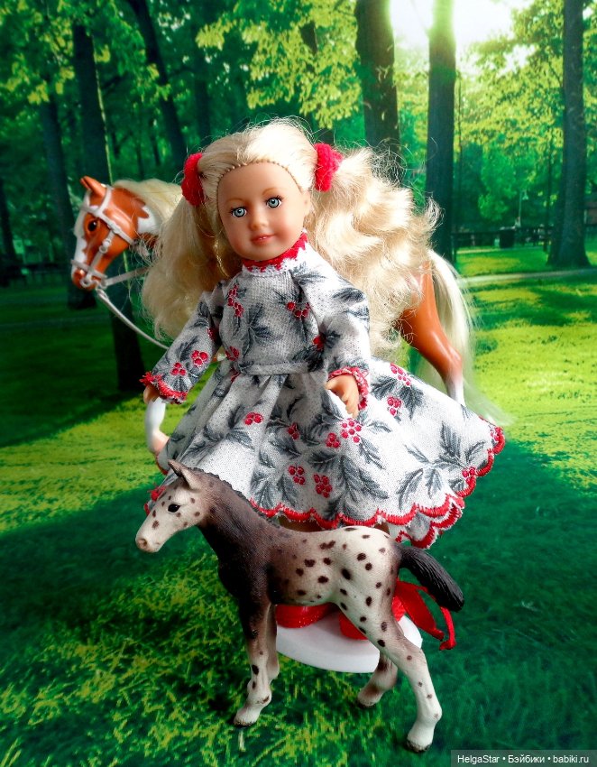 Прогулки на лошадках для маленьких девочек Лори и АГ