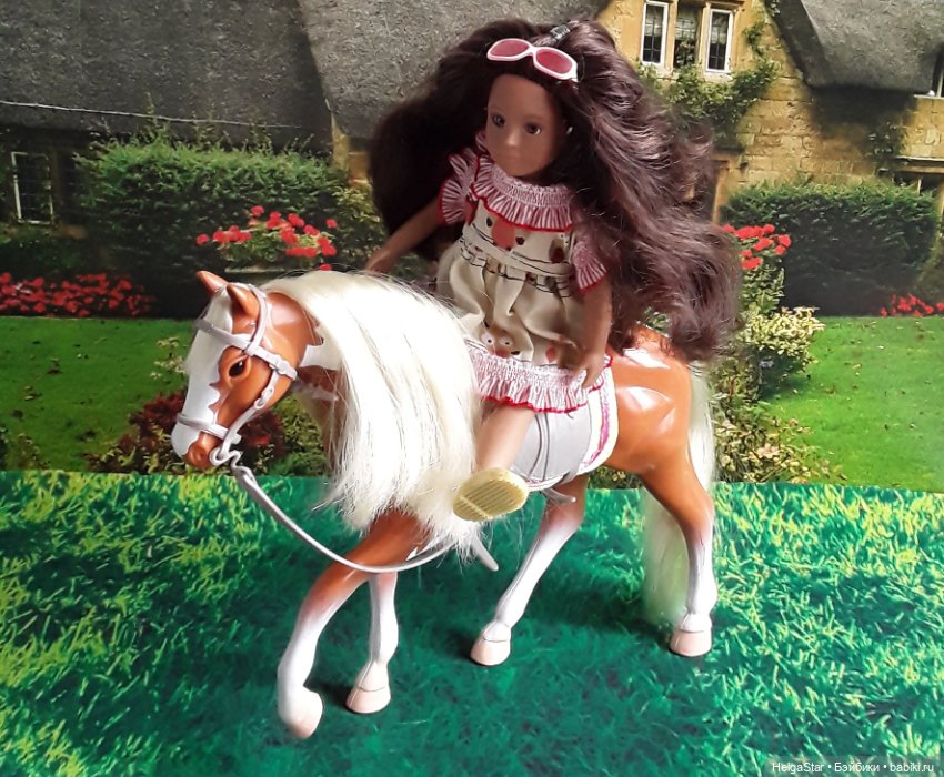 Прогулки на лошадках для маленьких девочек Лори и АГ
