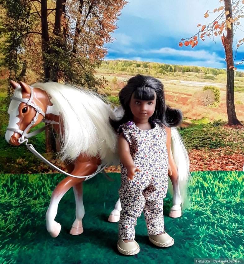 Прогулки на лошадках для маленьких девочек Лори и АГ