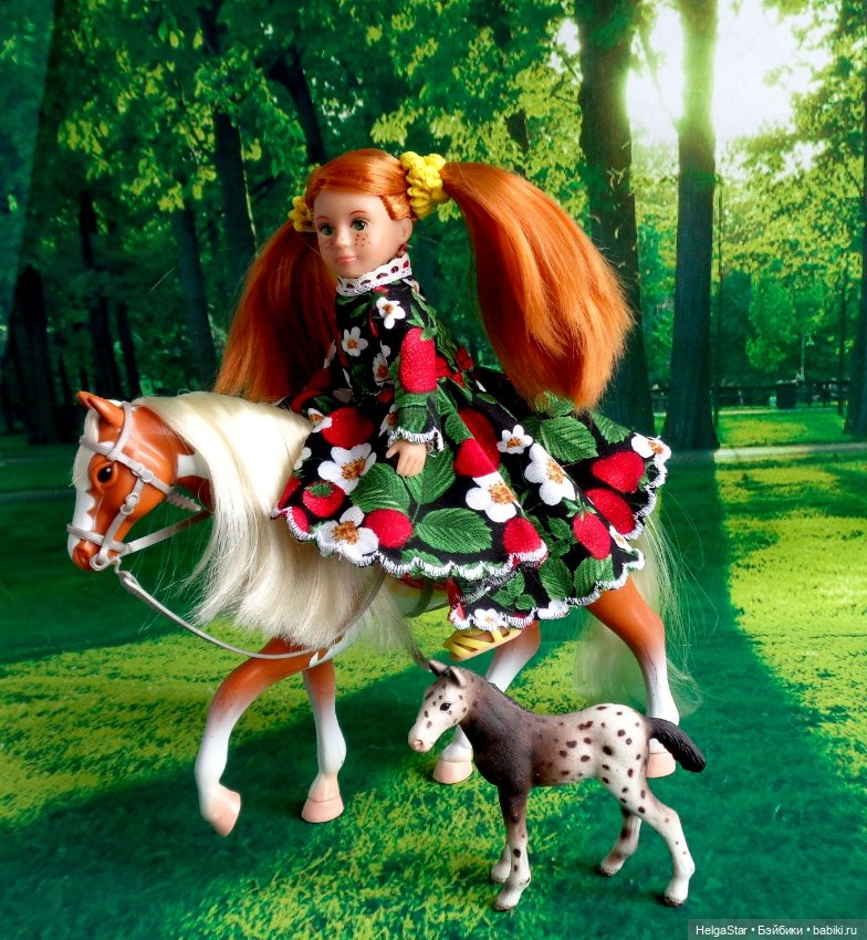 Прогулки на лошадках для маленьких девочек Лори и АГ