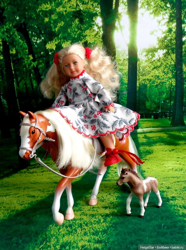 Прогулки на лошадках для маленьких девочек Лори и АГ